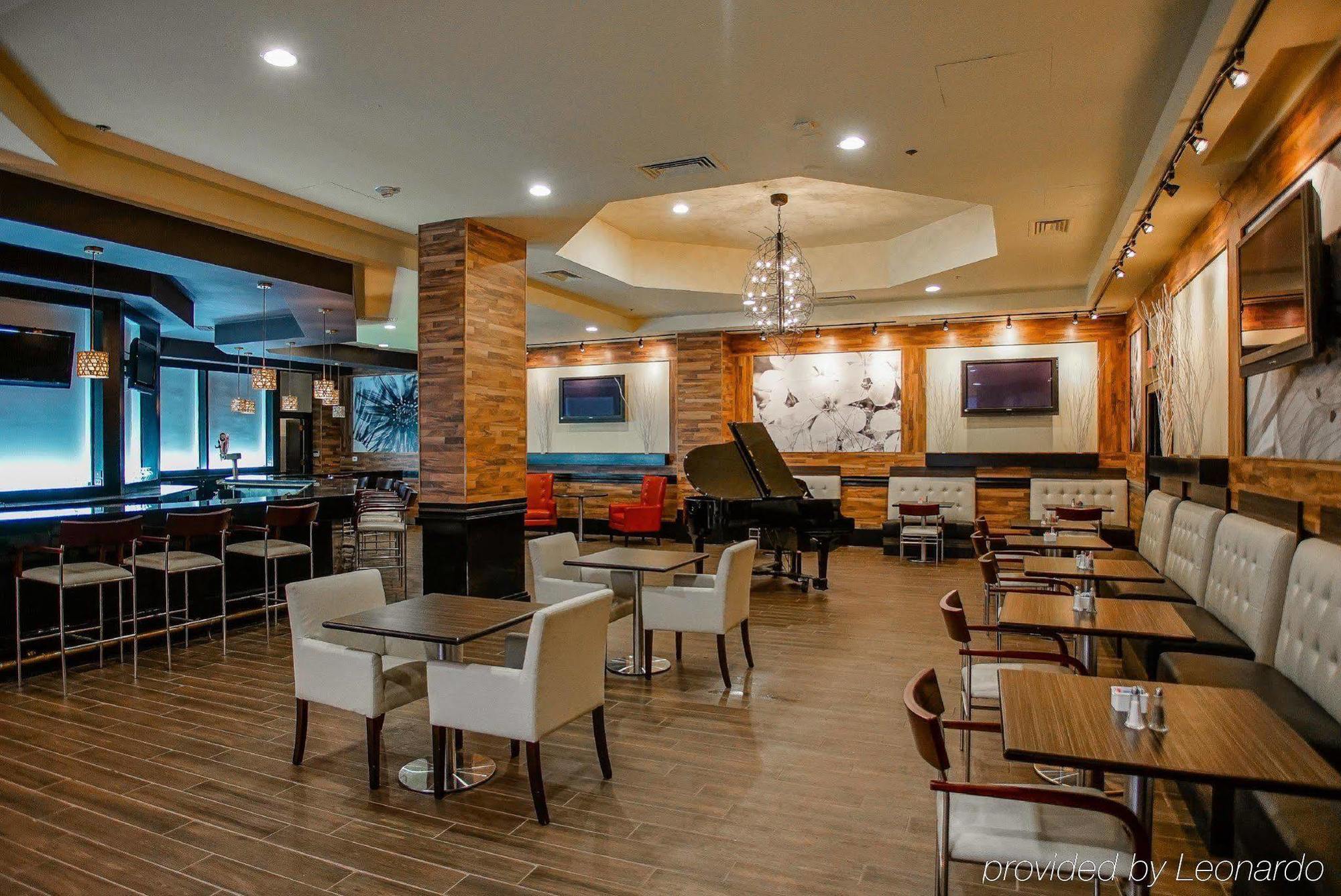 Ramada By Wyndham Southfield Hotel Kültér fotó