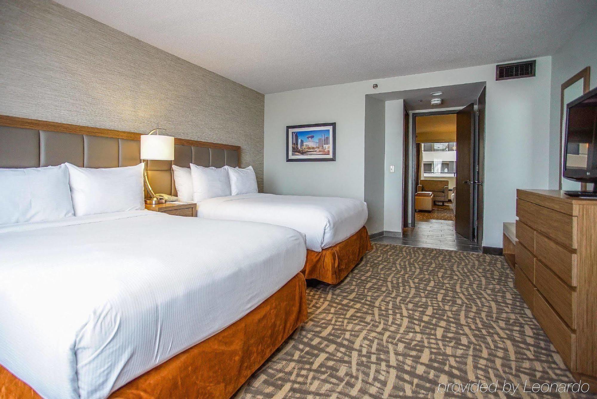 Ramada By Wyndham Southfield Hotel Kültér fotó