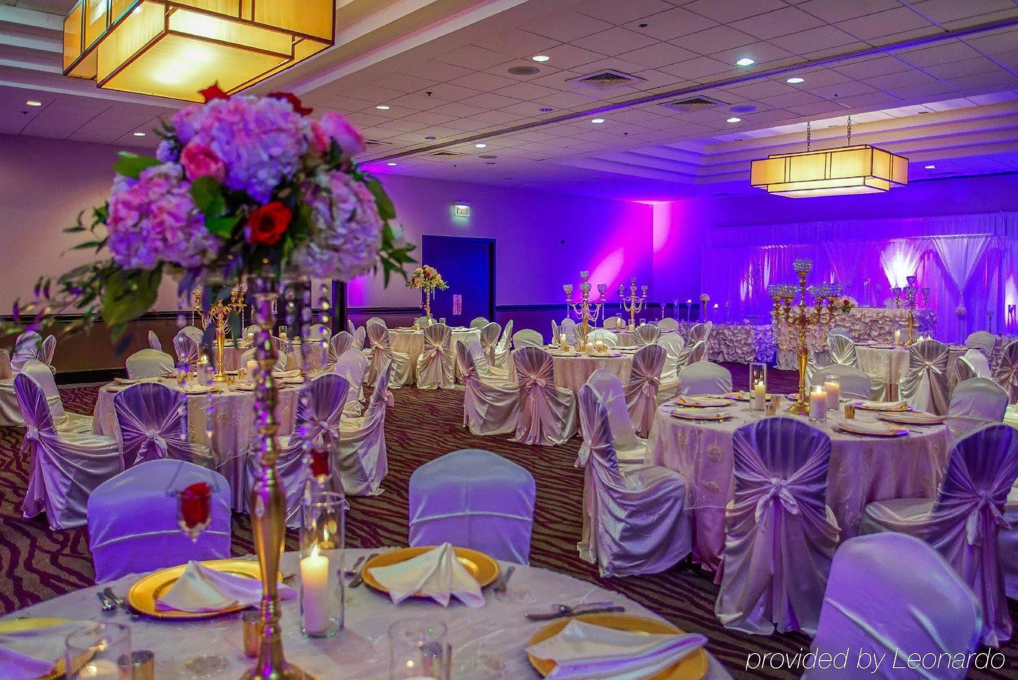 Ramada By Wyndham Southfield Hotel Kültér fotó