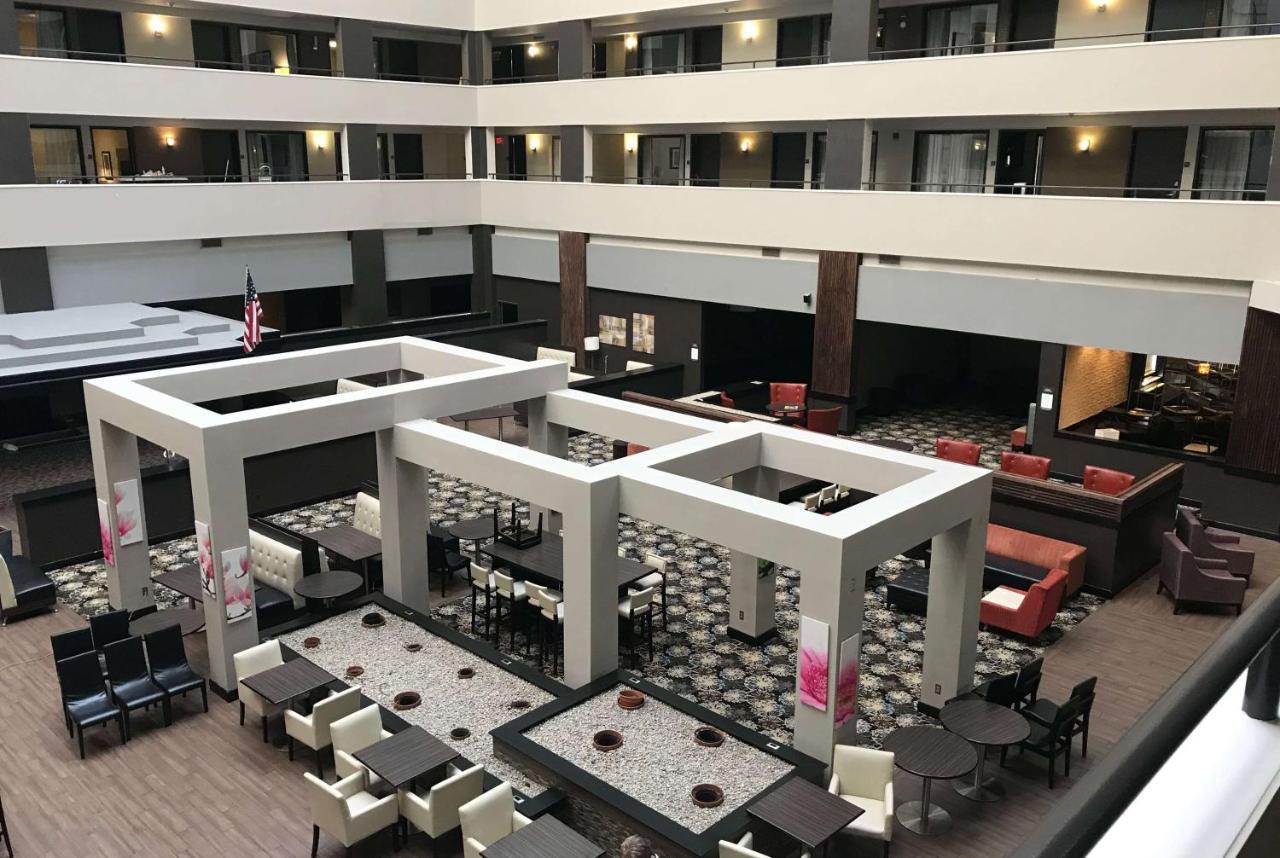 Ramada By Wyndham Southfield Hotel Kültér fotó
