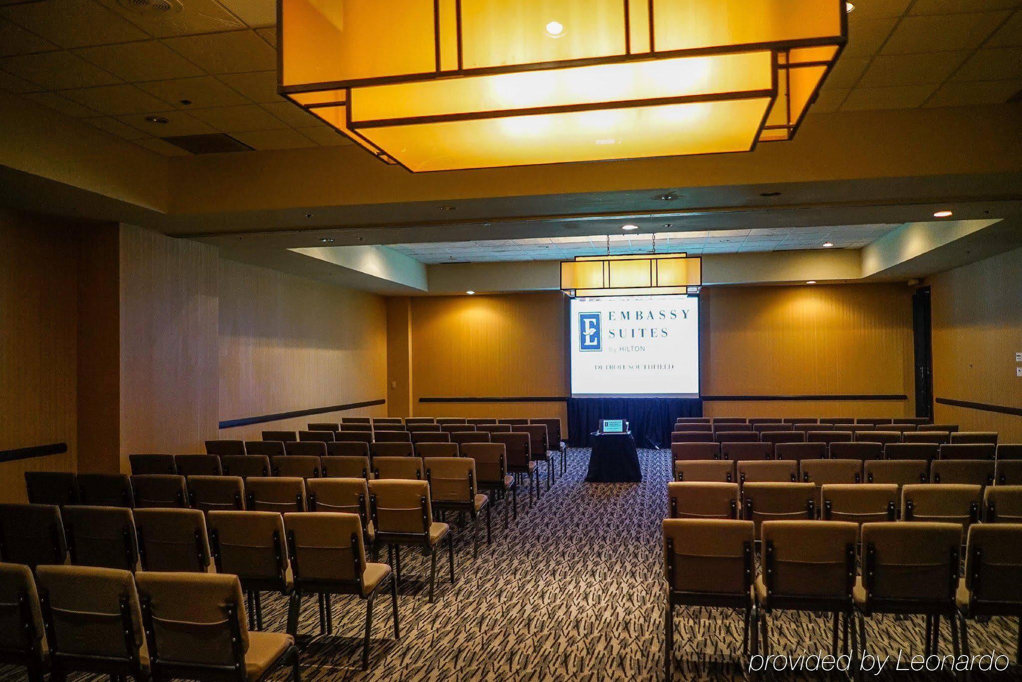 Ramada By Wyndham Southfield Hotel Kültér fotó